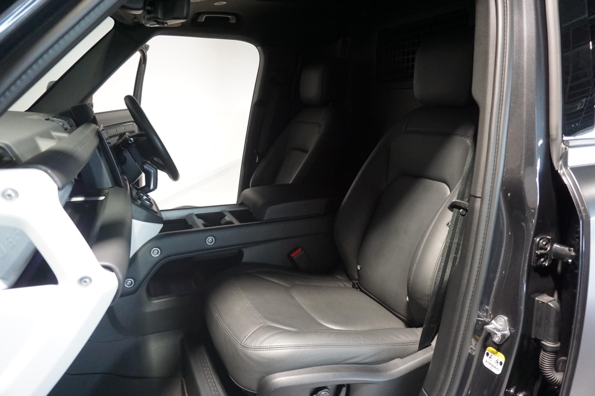 Land Rover Defender 110 3.0 D350 MHEV X-Dynamic HSE Hard Top SUV 5dr Diesel Auto 4WD MWB Euro 6 (s/s) (350 ps)